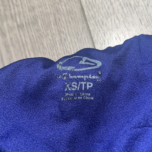 Champion purple shorts - Picture 5 of 5